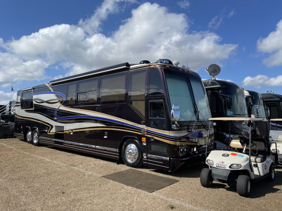 Sebring Motorcoach Rentals Luxury Motorcoach For 12 Hour Race LiTRV