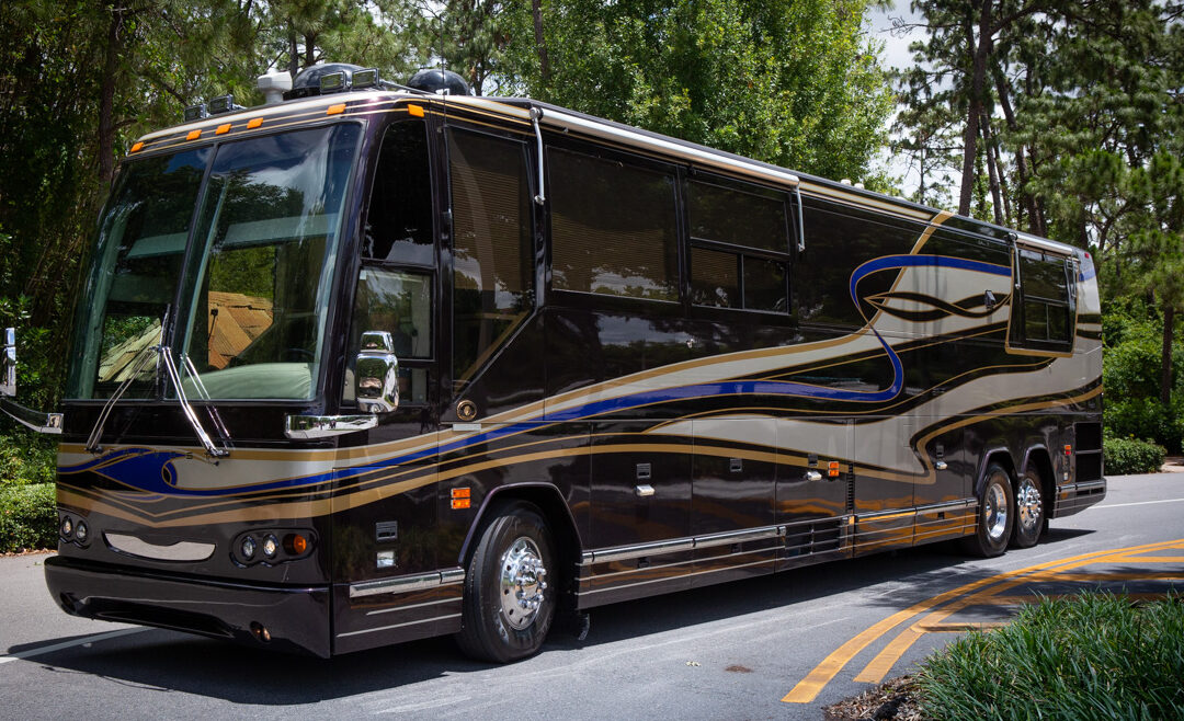 How to Choose a Motorcoach Rental Firm for Your Next Vacation Adventure