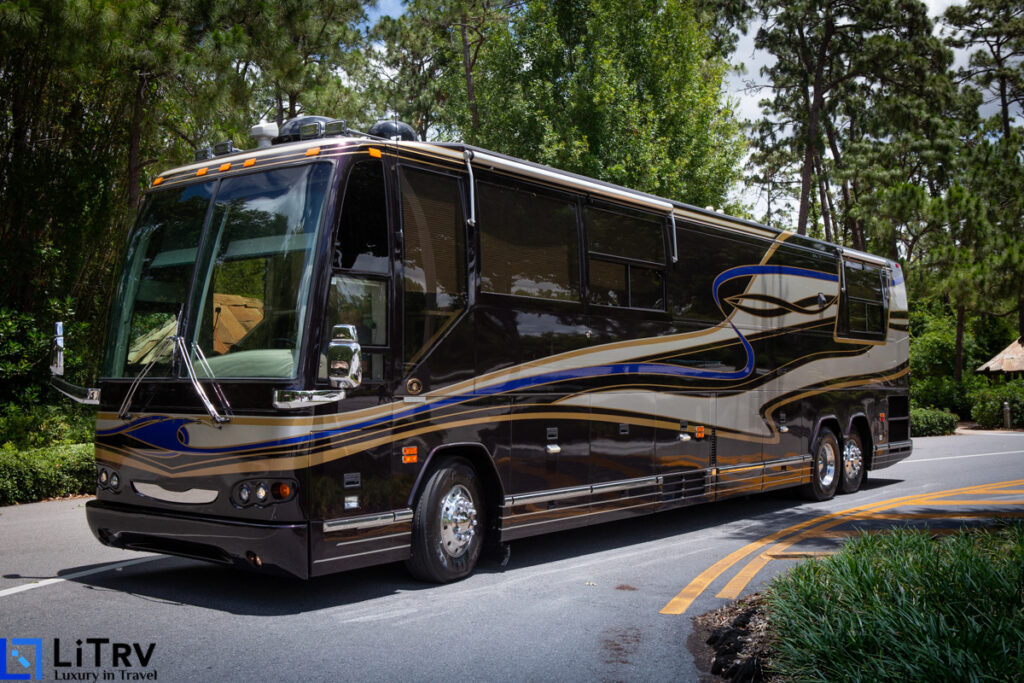 Fall vacation RV rental for a luxury experience